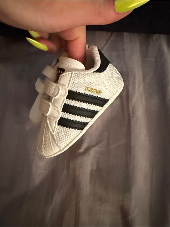 adidas Other - adidas Kids White Sneakers with Black Stripes and Gold Accent - Velcro
